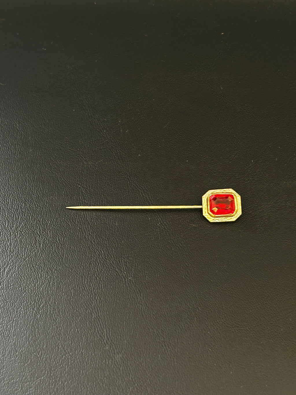 Vintage Art Deco Style Stick Pin