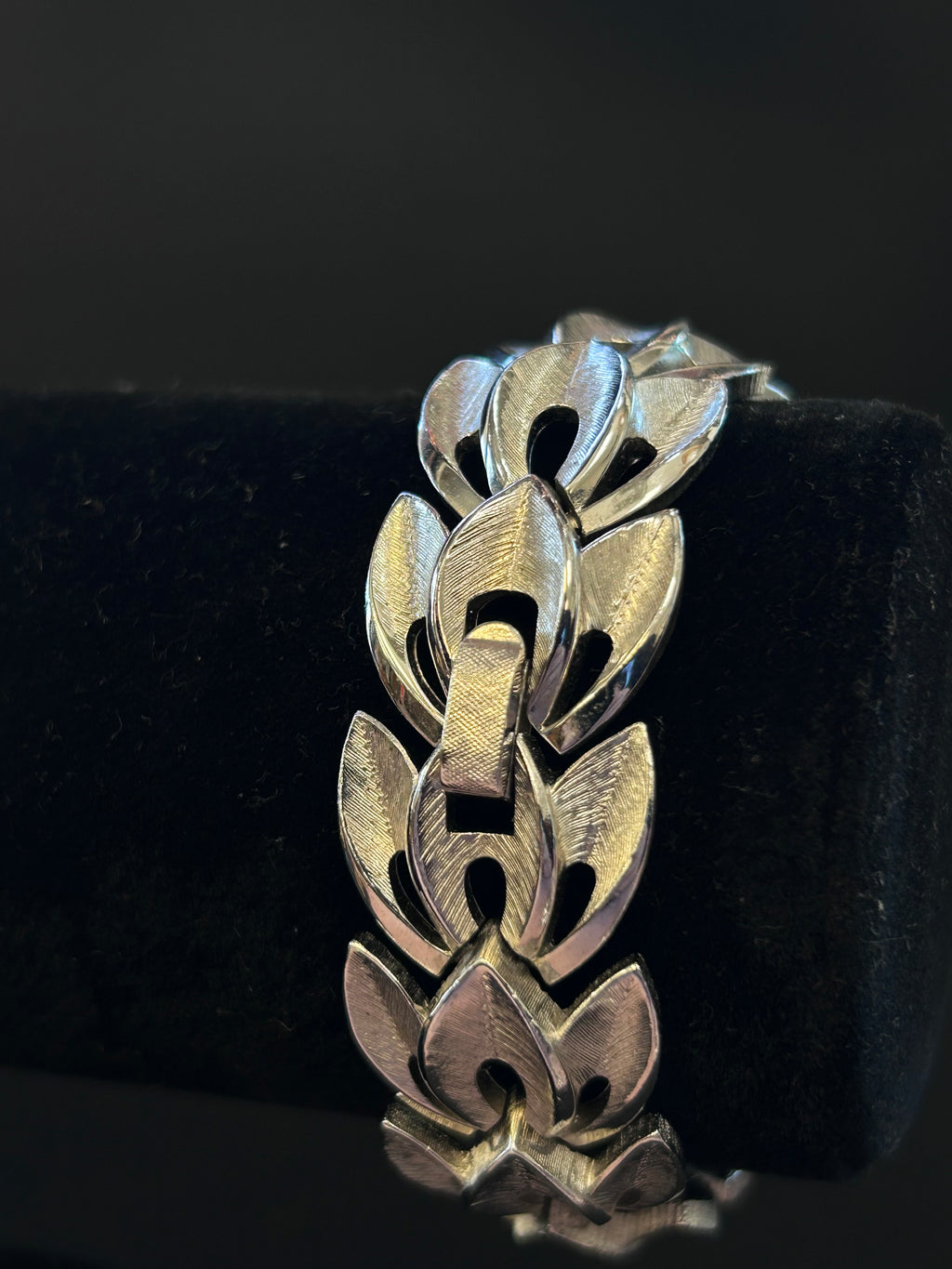 Vintage Crown Trifari Silver-Tone Textured Leaf Bracelet