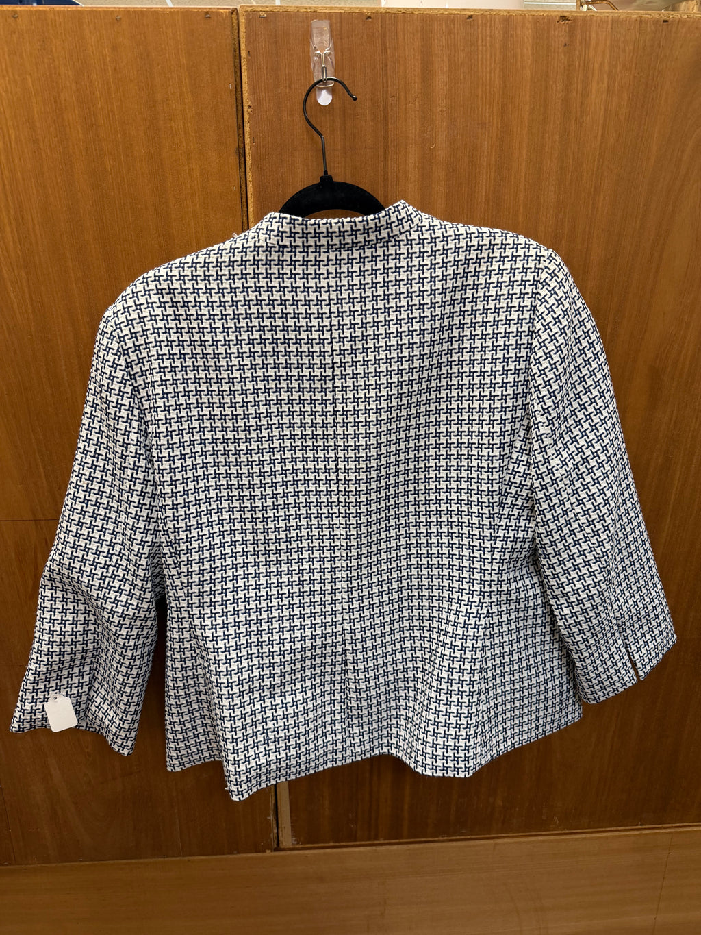 Isabella suits
