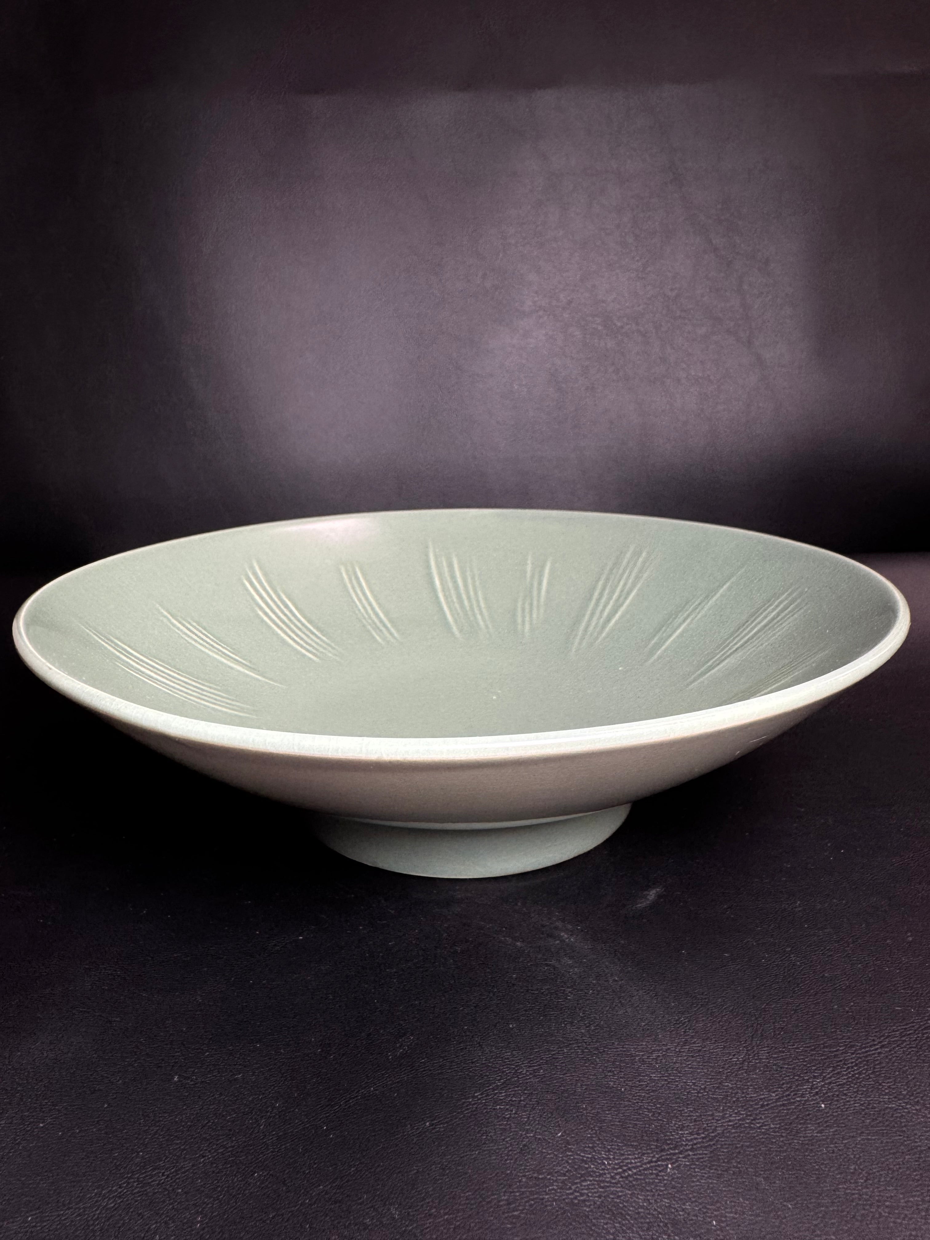 Mid-Century Modern Japanese Celadon Sage Green Footed Bowl