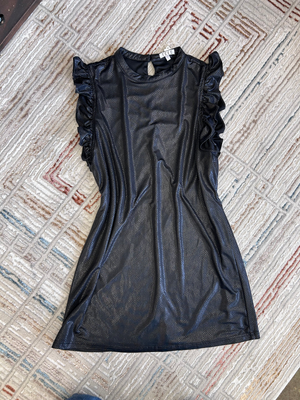 TCEC Metallic Snakeskin Ruffle Sleeve Mini Dress - Black/Silver - Large