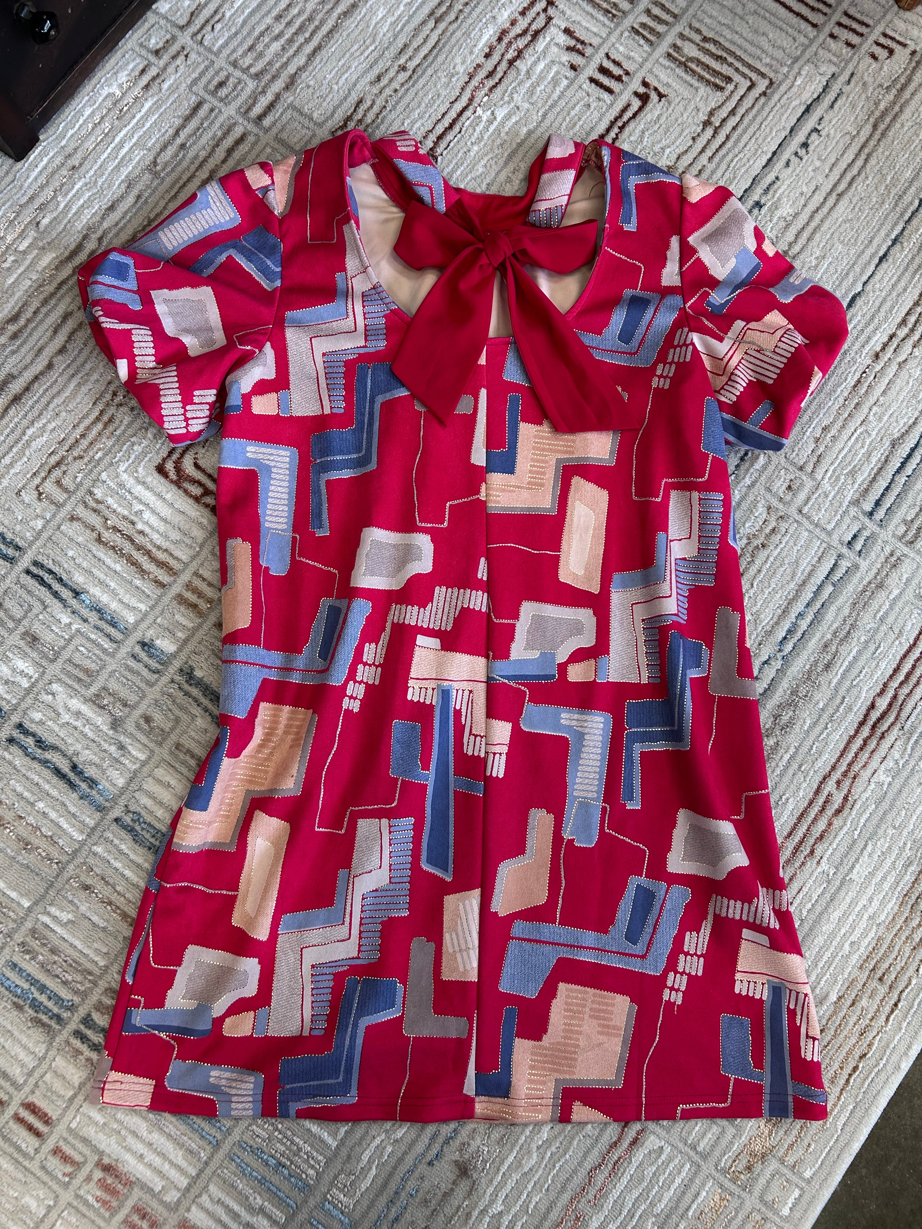 VOY Geometric Retro Print Dress
