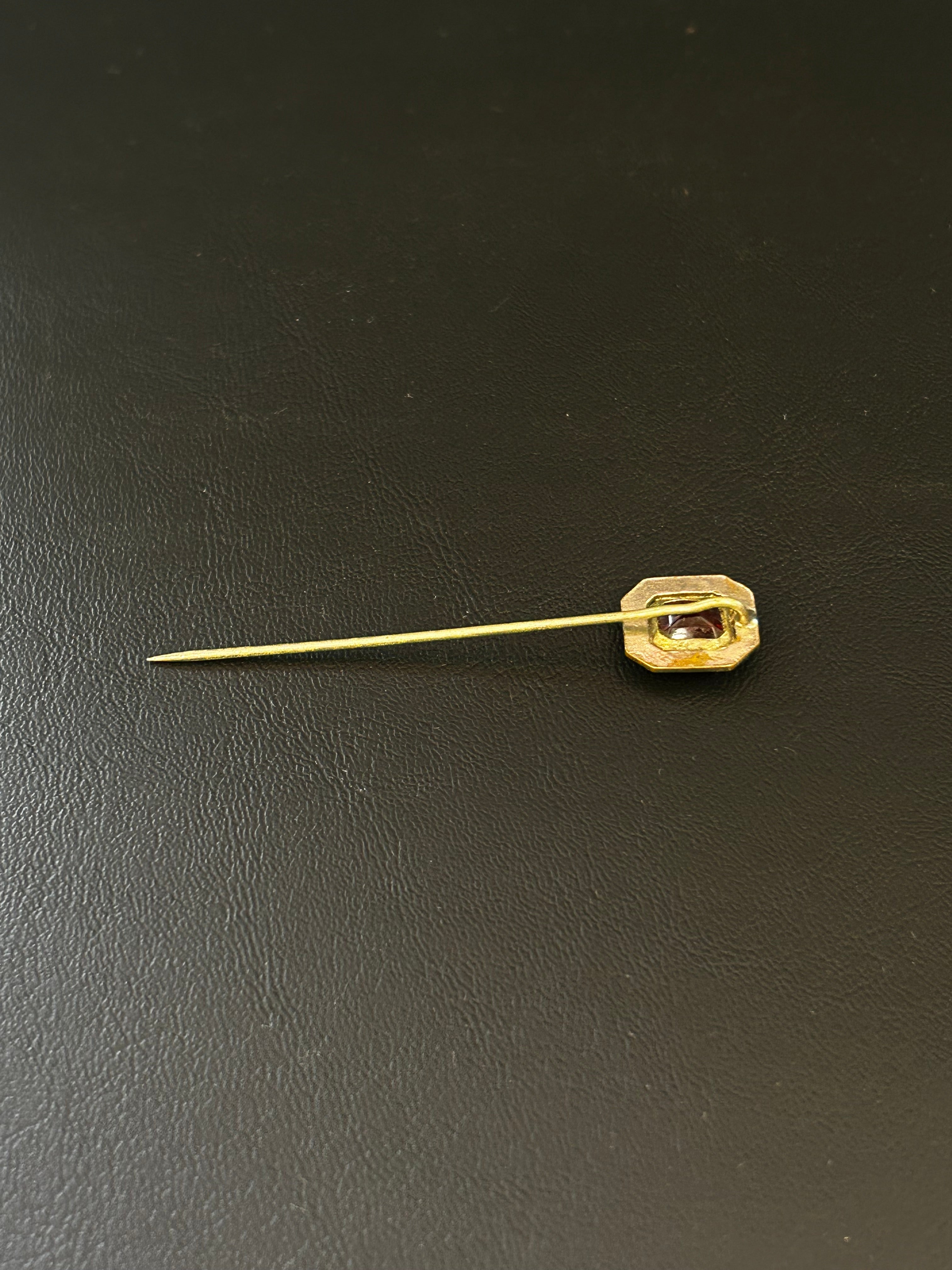 Vintage Art Deco Style Stick Pin