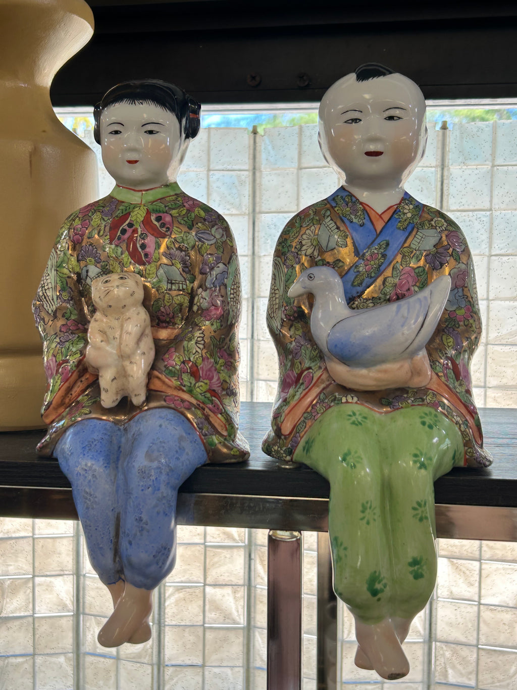 Chinese porcelain Famille Rose shelf-sitter figurines